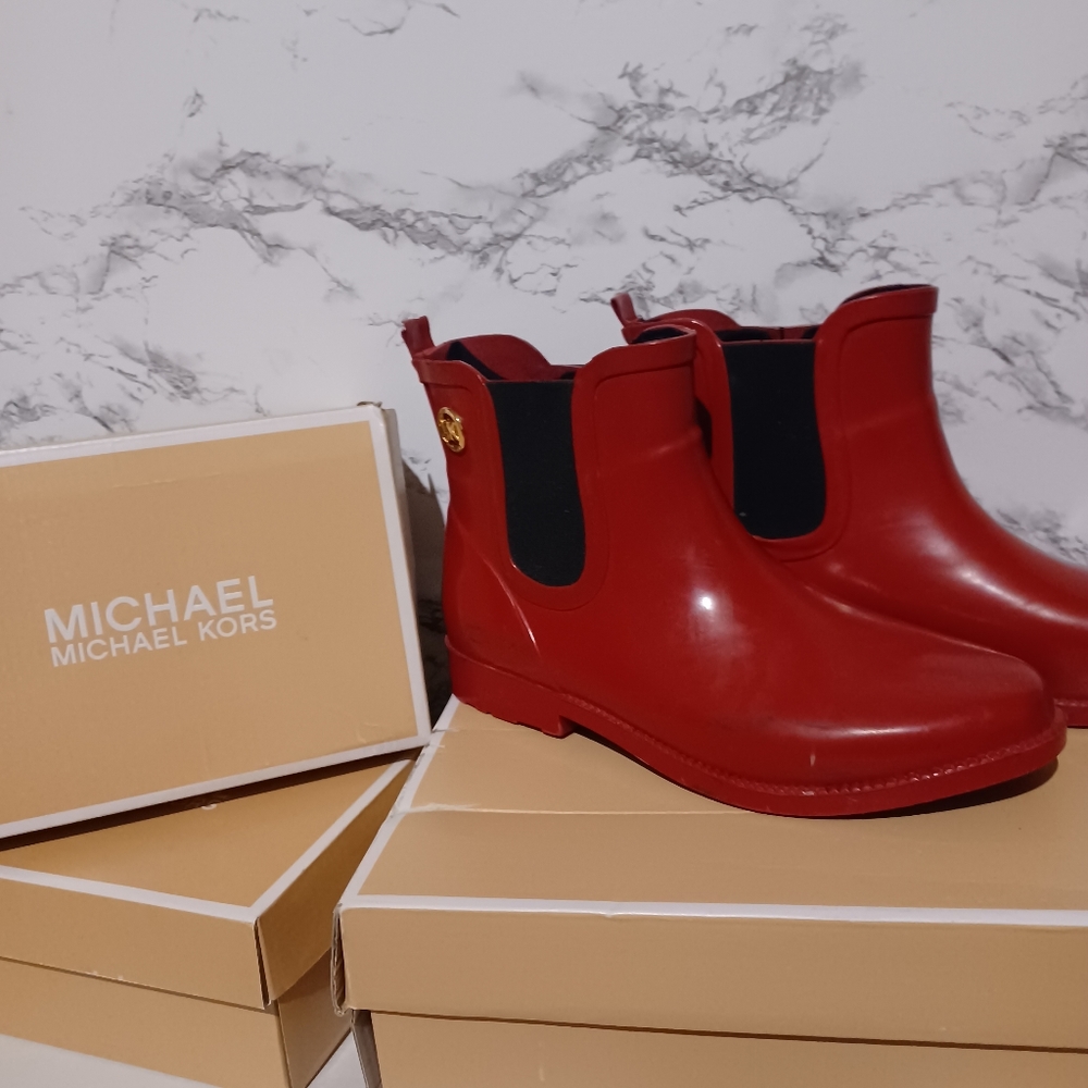 MK RAIN BOOTS